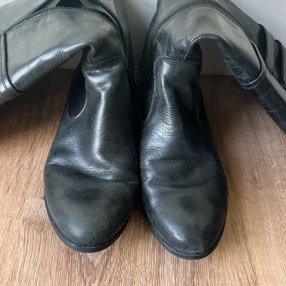 Born | Jordyn Black Riding Boots - Picture 5 of 7